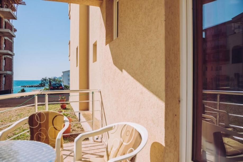 Apartmani Lasta Dobrá Voda Exterior foto