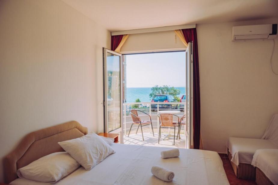 Apartmani Lasta Dobrá Voda Exterior foto