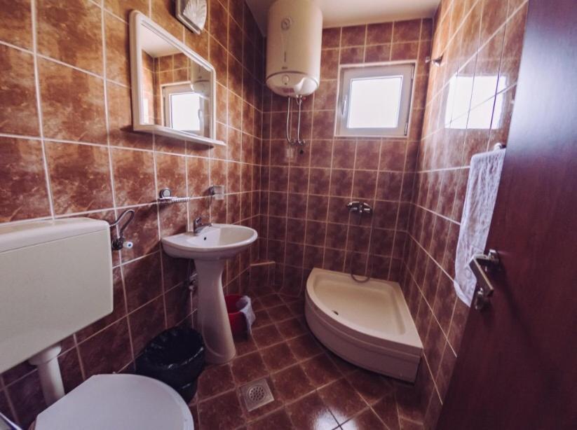Apartmani Lasta Dobrá Voda Exterior foto