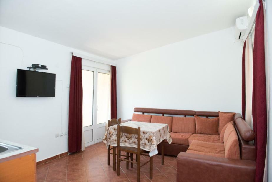 Apartmani Lasta Dobrá Voda Exterior foto