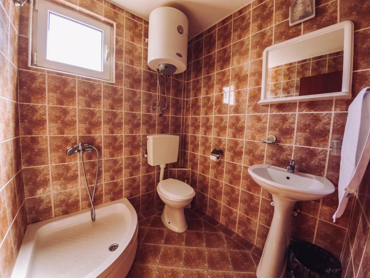 Apartmani Lasta Dobrá Voda Exterior foto